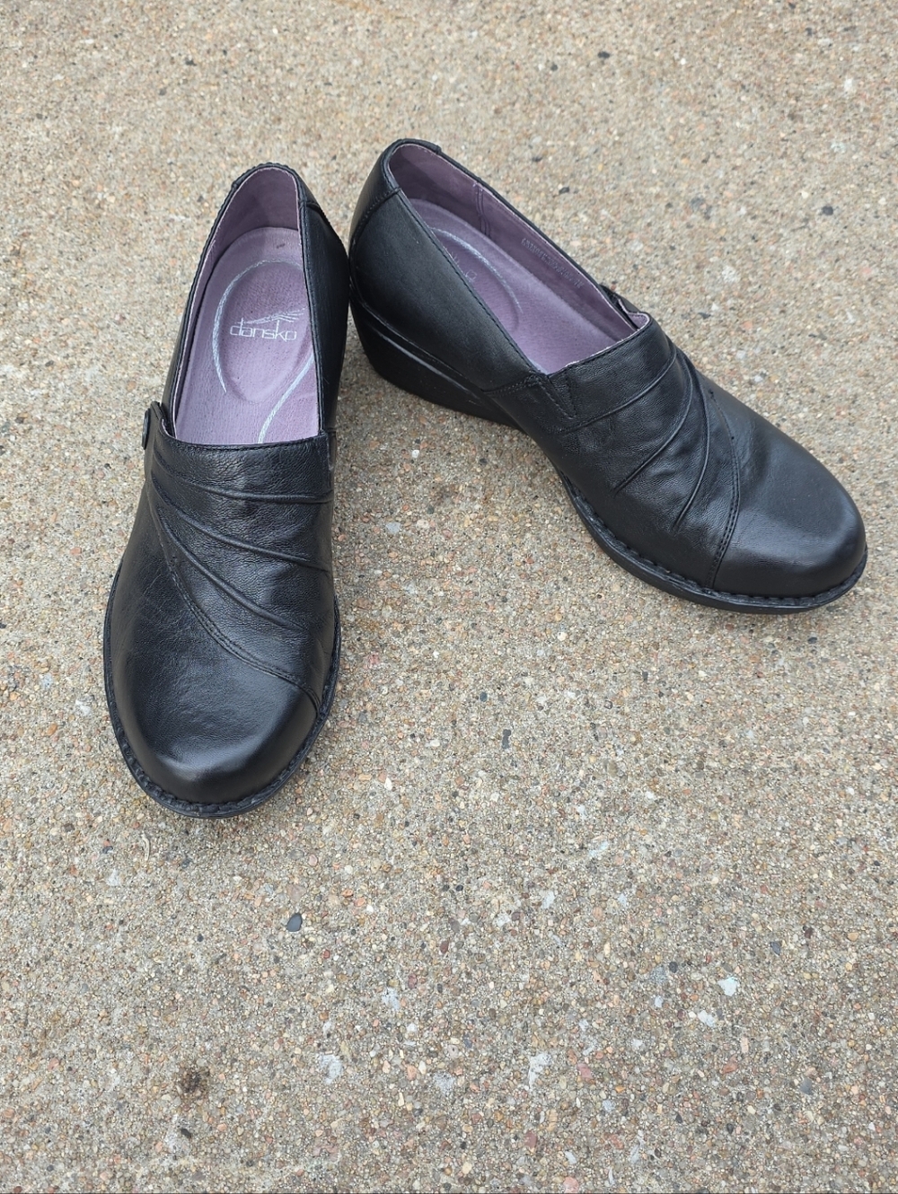 Dansko Aimee Black Pleated Leather Slip-on Wedge Loafer Size 40